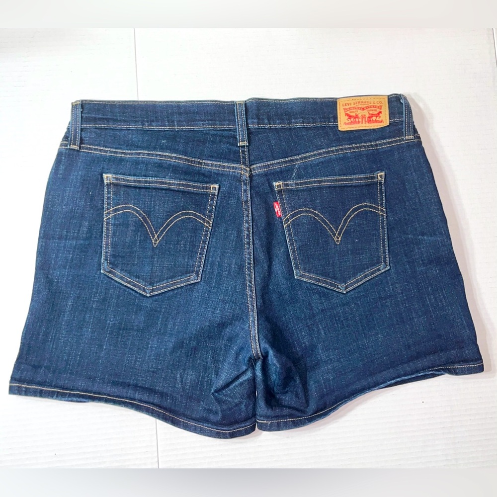 Levi’s Jean Shorts‎ Women’s 31 Dark Wash Denim Classic Americana Western Cowboy